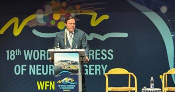 Dr. Naudy en Sudáfrica