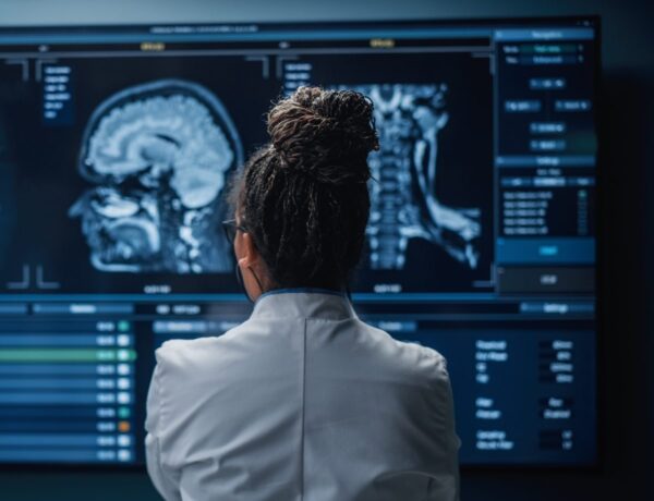 Reunión Académica del Capítulo de Neurooncología invita a reflexionar sobre la salud cerebral en el marco del Día Mundial del Cerebro